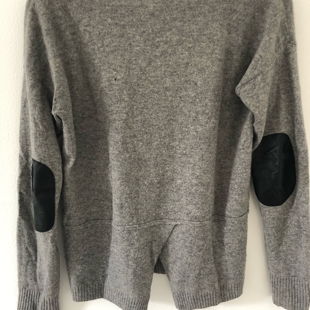 Grey sweater - Picture 3 of 5